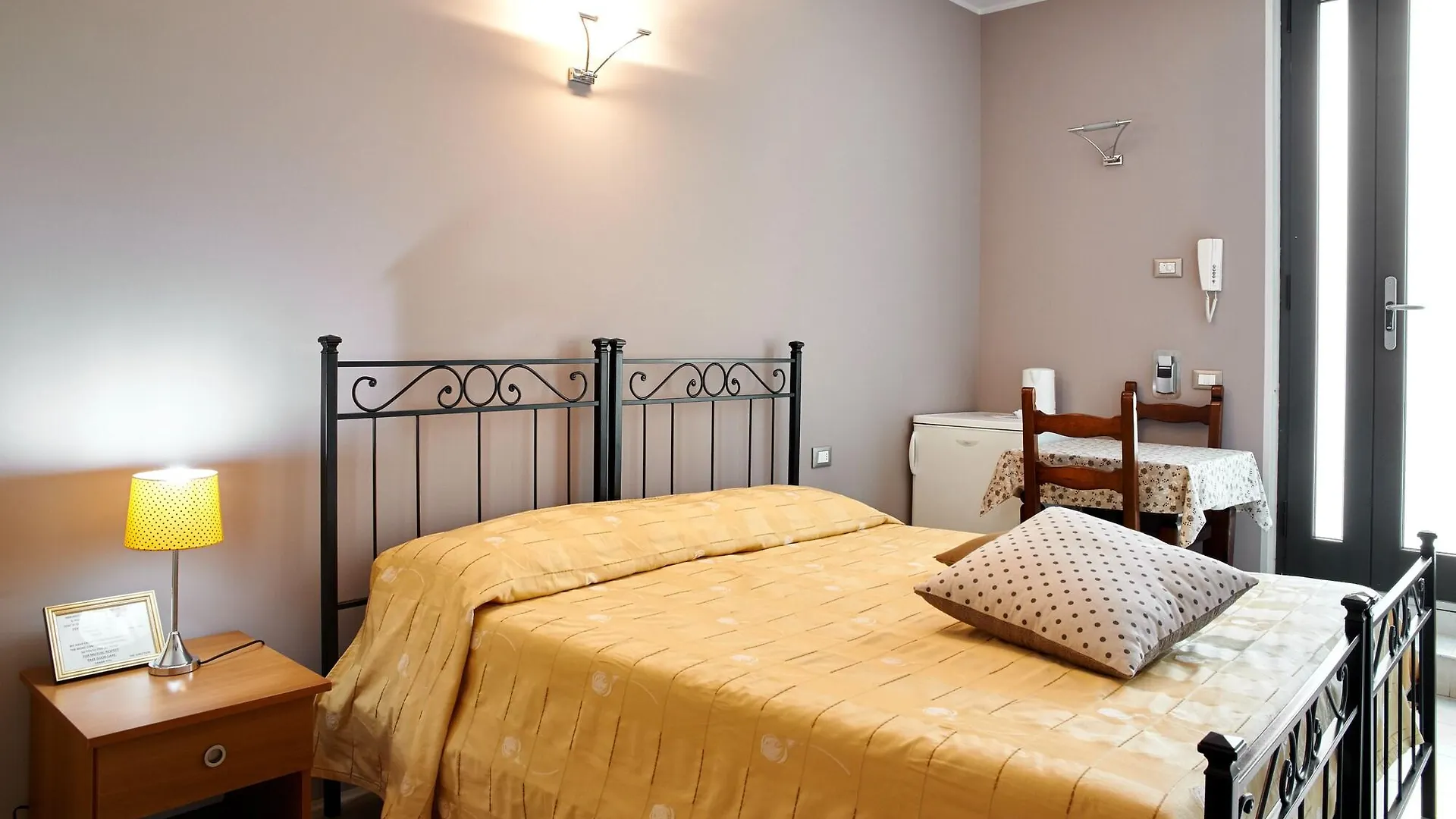 Antico Borgo Aparthotel Bergamo 3*,  Italy