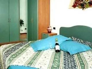 Antico Borgo Aparthotel Bergamo 3*,
