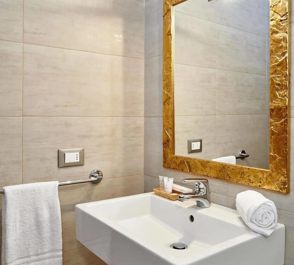 Antico Borgo Aparthotel Bergamo