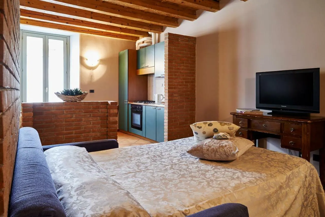 Antico Borgo Aparthotel Bergamo